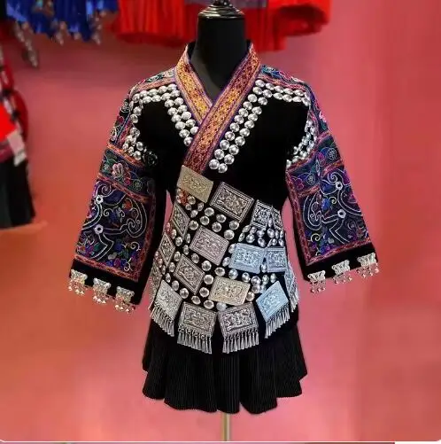 

Знаменитые китайские костюмы, танцевальное платье Мао, женская вышивка, новая традиционная китайская одежда, комплекты китайских костюмов черного и красного цвета