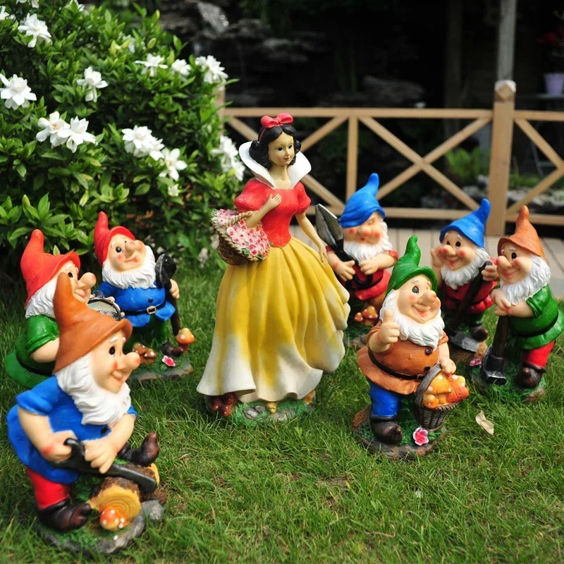 Pastoral Snow White Seven Dwarfs Resin Sculpture Kindergarten Courtyard Garden Landscape Decoration Fairytale Garden Figures