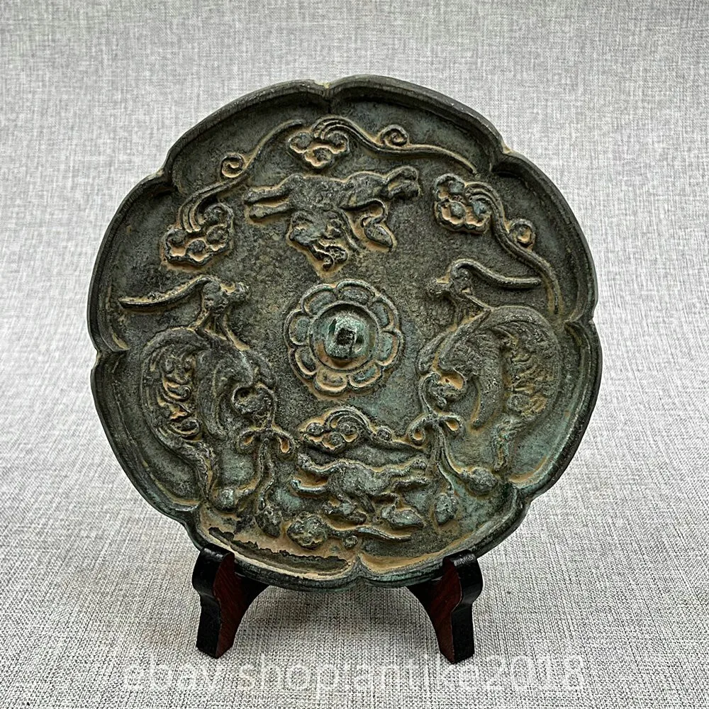 

4 inch rare vintage Chinese bronze ware Dynasty Palace animal beast bronze mirror - Brass animal sculpture