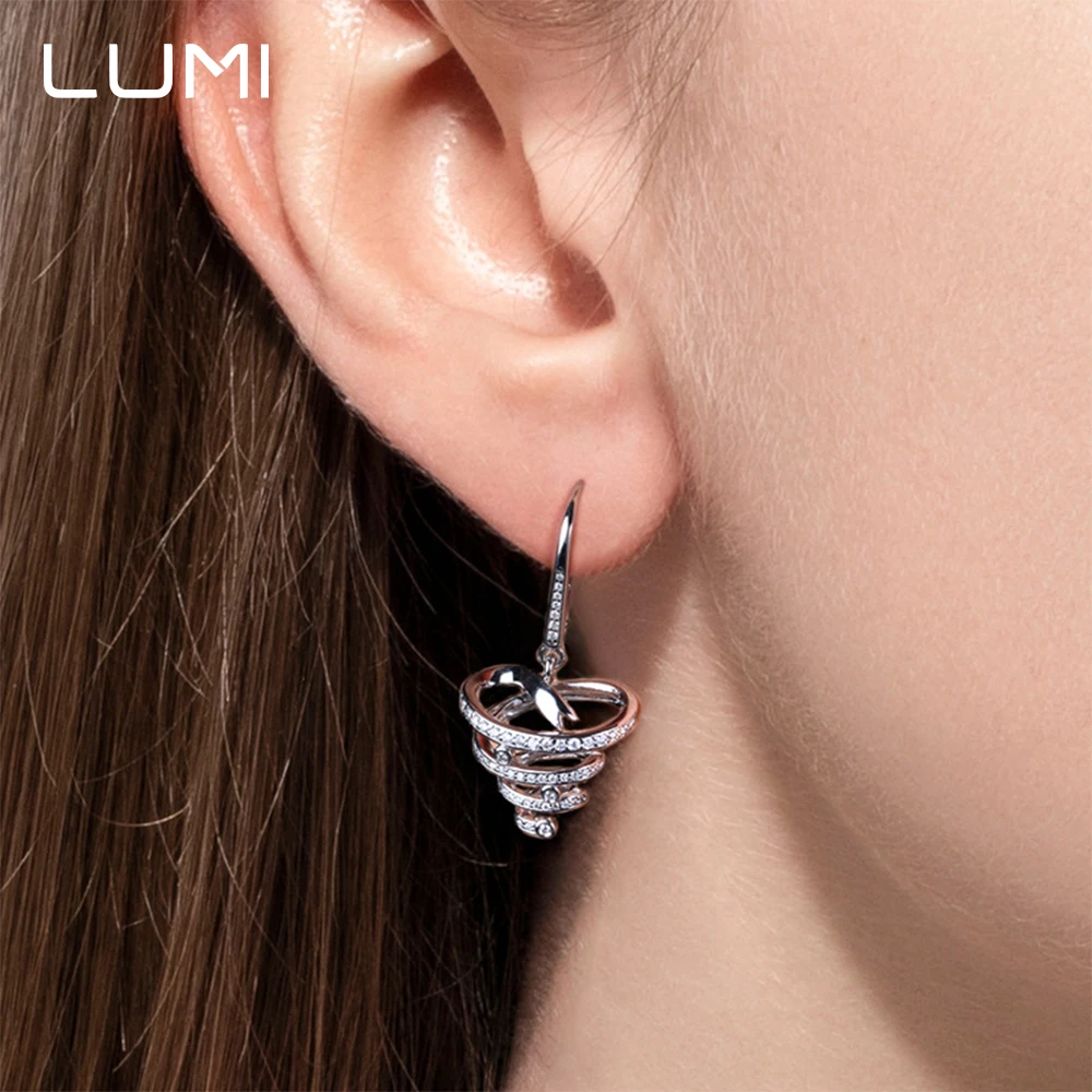 

Стильные серьги из стерлингового серебра 925 пробы Tornado Twist Eardrop D, цвет VVS1, элегантные уникальные серьги с муассанитом для подарка унисекс