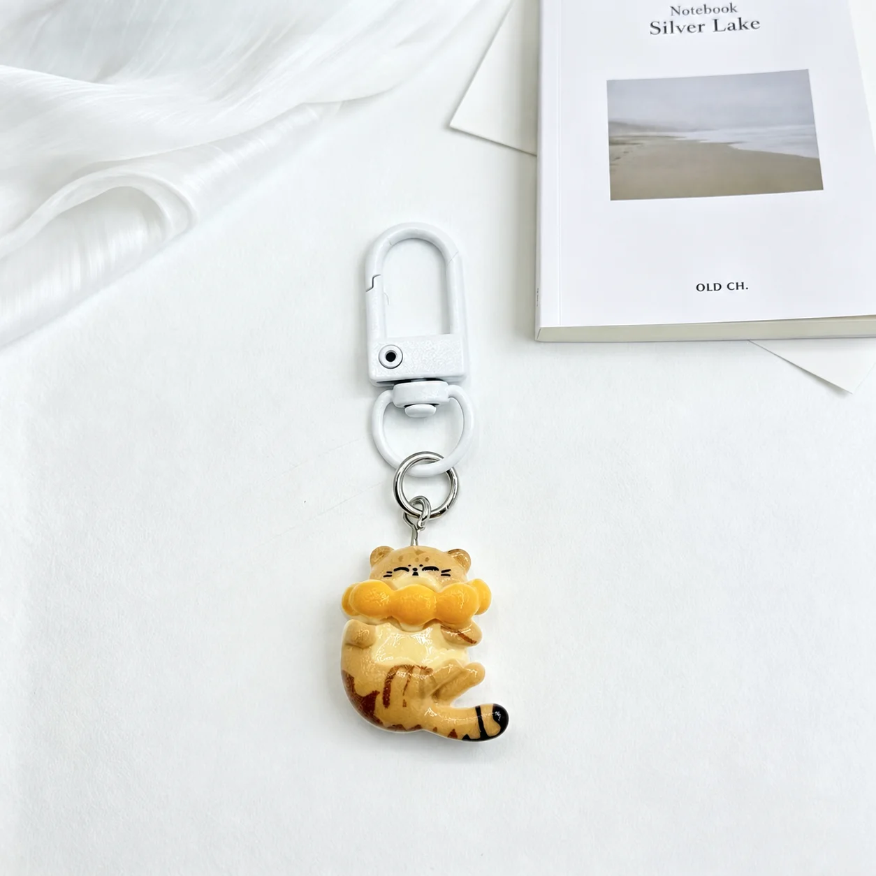 Cute Pendant Delicate Keyring 3d Keychain Adorable Resin Charm For Suitcase Accessory House Keys Backpack Decoration