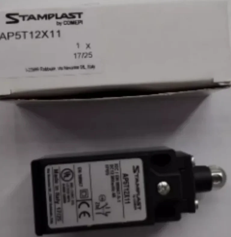 

Новый оригинальный концевой выключатель Comepi AP5T12X11