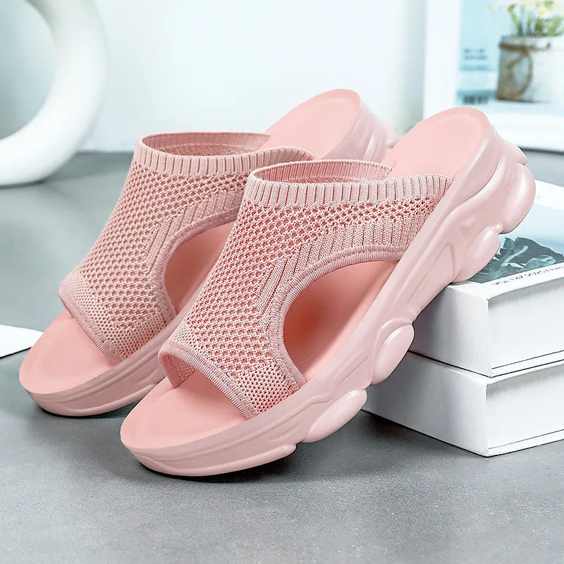 Sandal Wanita Baru 2025 Sandal Wanita Kaki Penutup Kain Elastis Hak Wedge Musim Panas Sepatu Kasual Fashion Bersol Tebal