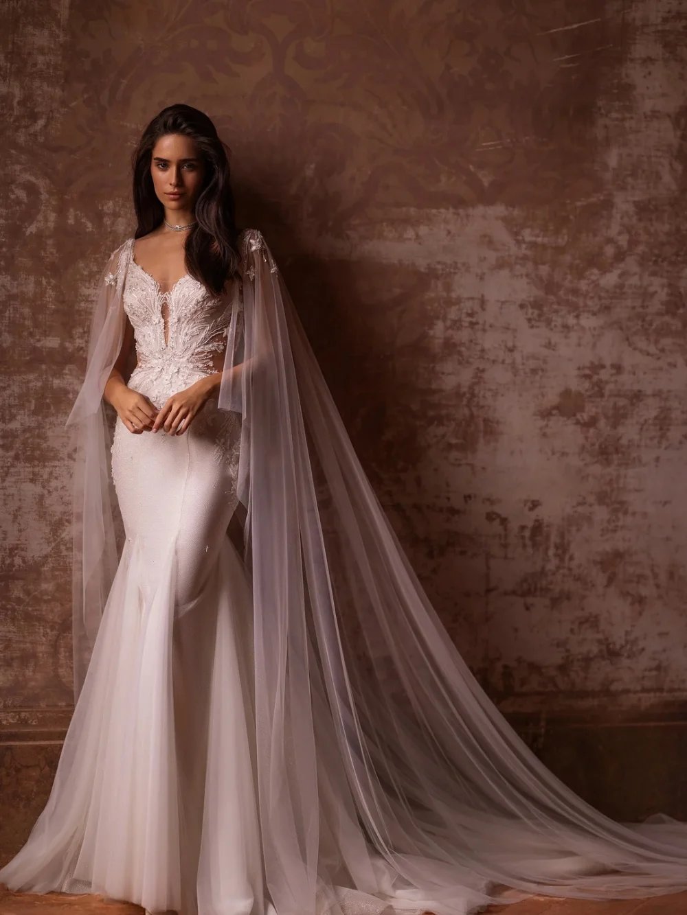 

DTLumika Gorgeous V-Neck Bridal Gown Sparkling Lace Wedding Gown Luxury Beaded Cape-Style Bridal Dress Robes De Mariage