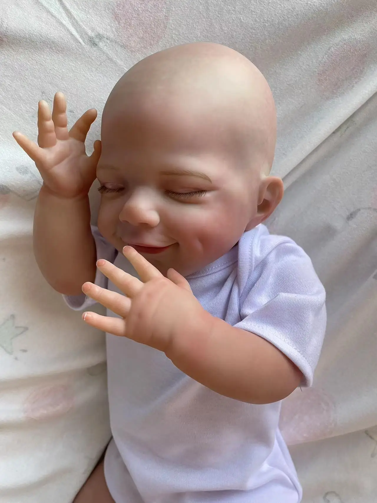 19 Zoll April Vollvinylkörper bereits bemalt Schlafende wiedergeborene Babypuppe Lebensechte mehrere Schichten Malerei 3D-Haut KEIN Haare