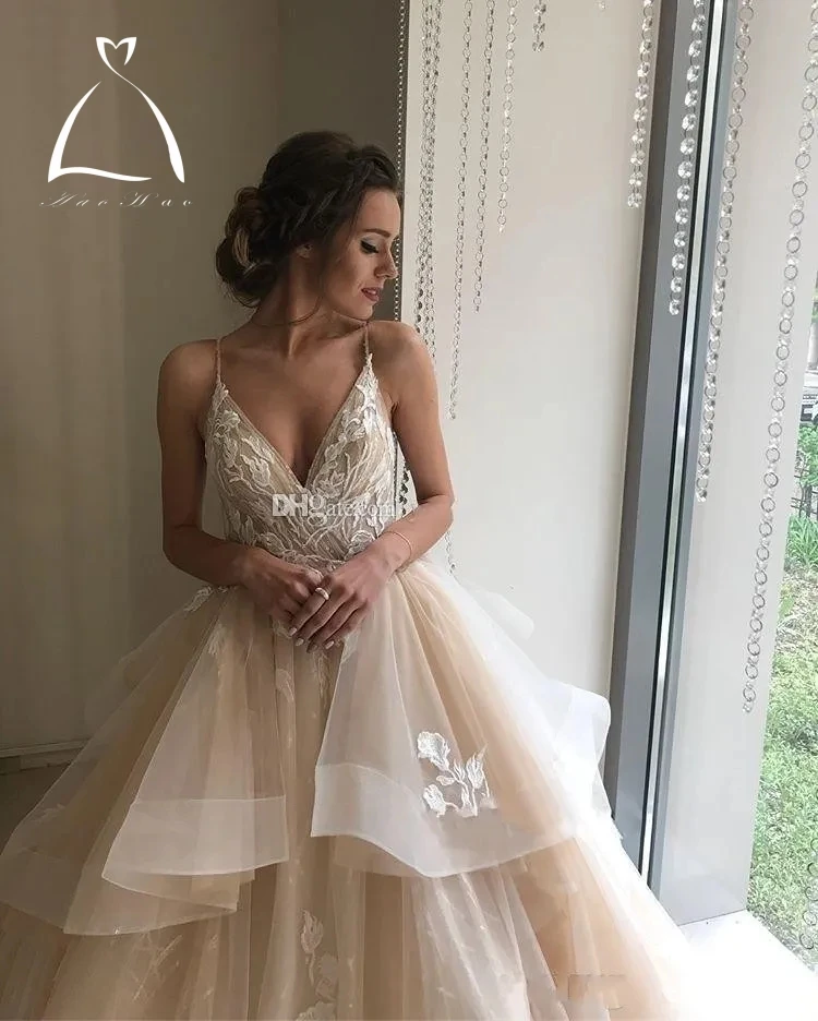 Haohao 2024 Elegante Champagne A-Lijn Trouwjurken V-Hals Appliqueert Kanten Tule Gelaagde Open Bruidsjurken Vestidos De Noiva