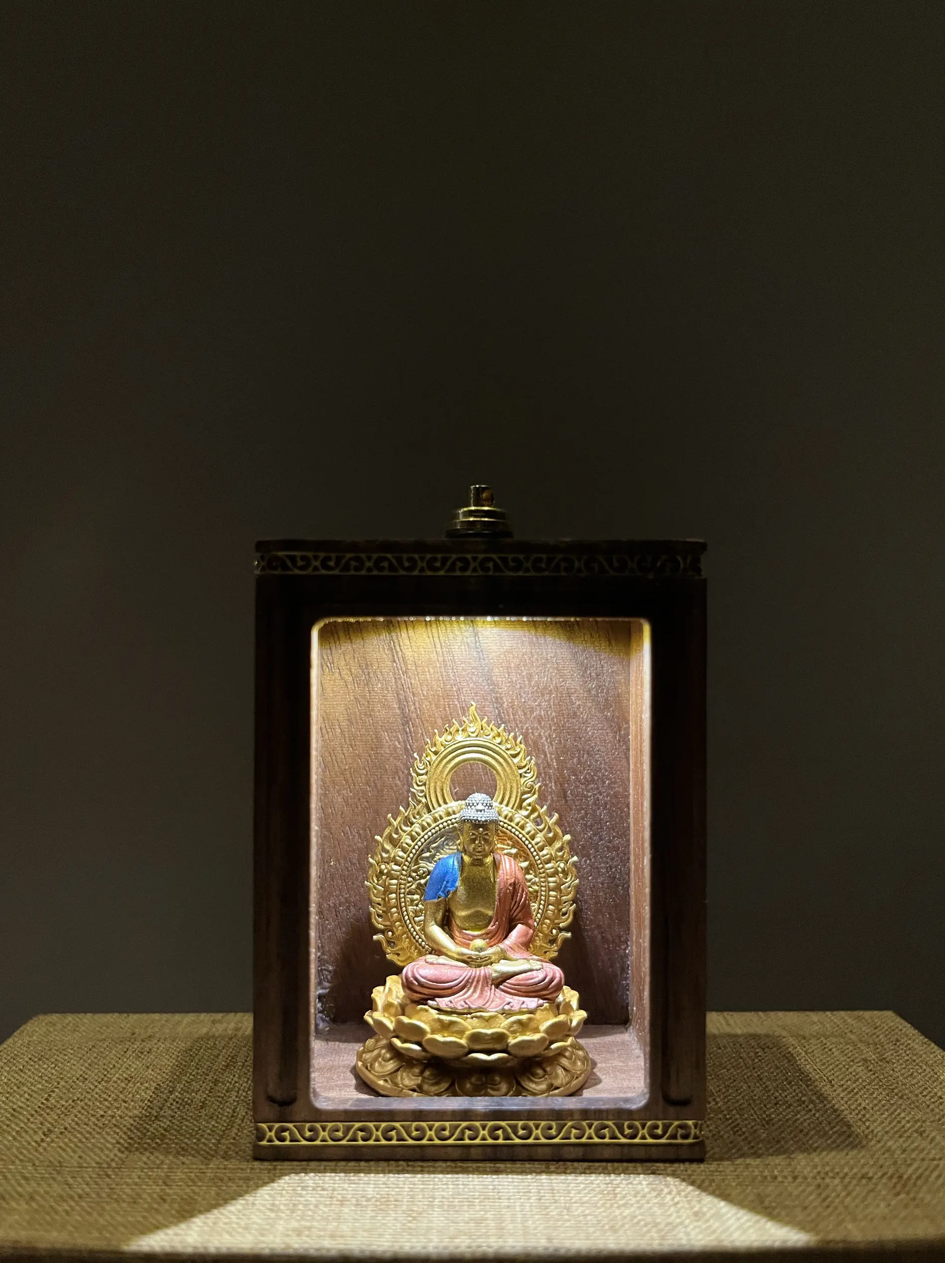 Amitabha Buddha Bodhisattva Pure Painted Statue Black Walnut Shrine Twelve Zodiac Signs Dog Pig Guardian Birth