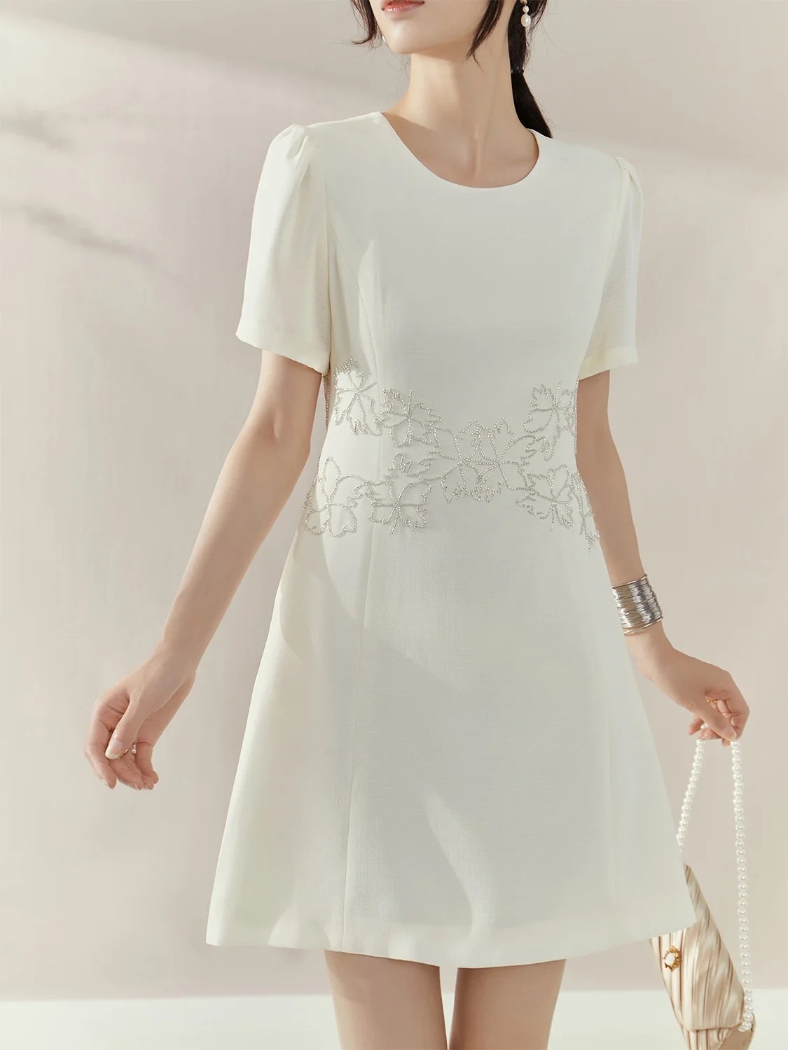 

French Socialite High-end Summer Dresses Heavy Industry Bead Embroidery Round Neck Short Sleeve Slim A-line White Dress Women