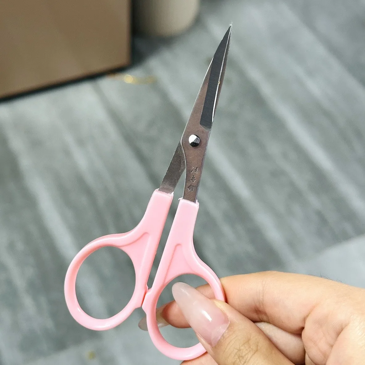 1/2pcs mini Sharp Angle Head Scissors Sewing Scissors 9.7cm Yarn Thrum Cutter Elbow Scissor Tool mini Household Scissors
