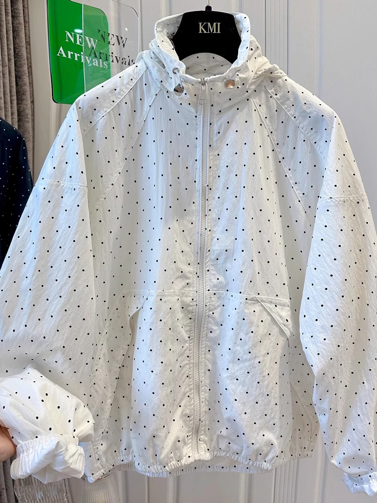 

2025 Summer New Polka Dot Women's Casual Lightweight Loose Fit UV Protection Clothing Faionable Top with Hood Long Sve