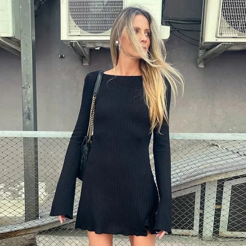 

2025 New Black Backless Knitted Long-sleeved Dress Sexy Fitted Round Neck Mini Dress Fashionable High Street Vacation Vestidos
