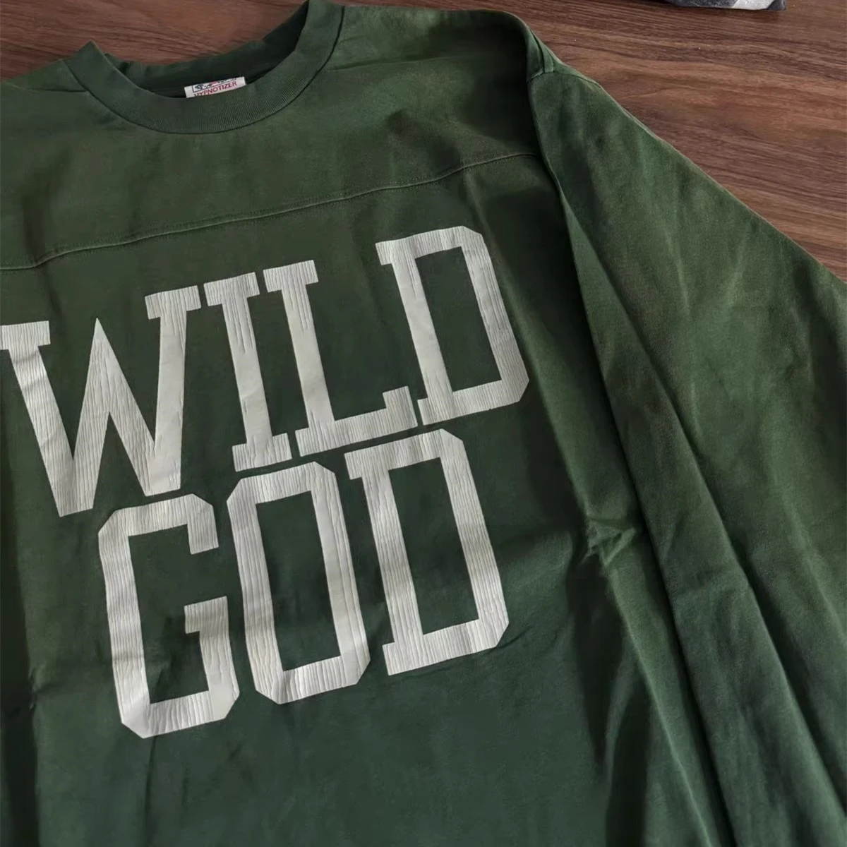 26ss Saint Green FOOTBALL SWEAT WILD GOD Long Sleeved T-Shirt Men Women High Quality T Shirt Top Tee