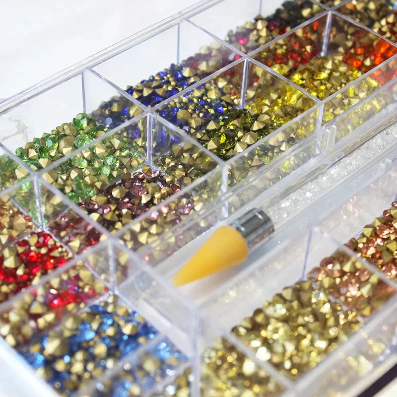 21 - Ensemble de strass pour ongles pointus à dos en boîte de grille, pierres précieuses empilables pour Nail Art, Kit de décoration de manucure à haute brillance pour la conception des ongles