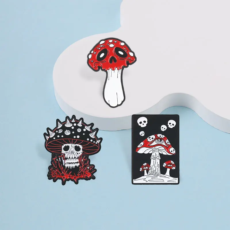 Gotischer Totenkopf Pilz Punk Emaille-Abzeichen Dunkle Nischenästhetik Pin Rot Schwarz Sporen Knochen Metallbrosche Revers-Accessoire Geschenk – Detail 5