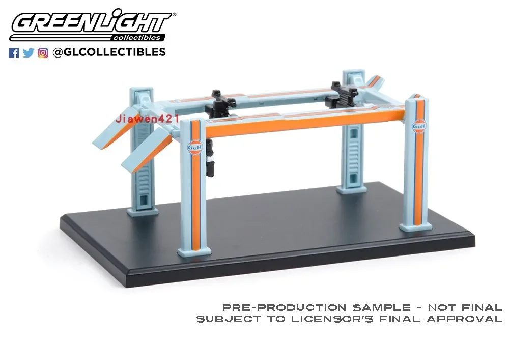 

Greenlight 1:64 Four-Post Lifts - Gulf Oil Four-Post Lifts - Gulf Oil Toy Car Model Childrens Gift Display