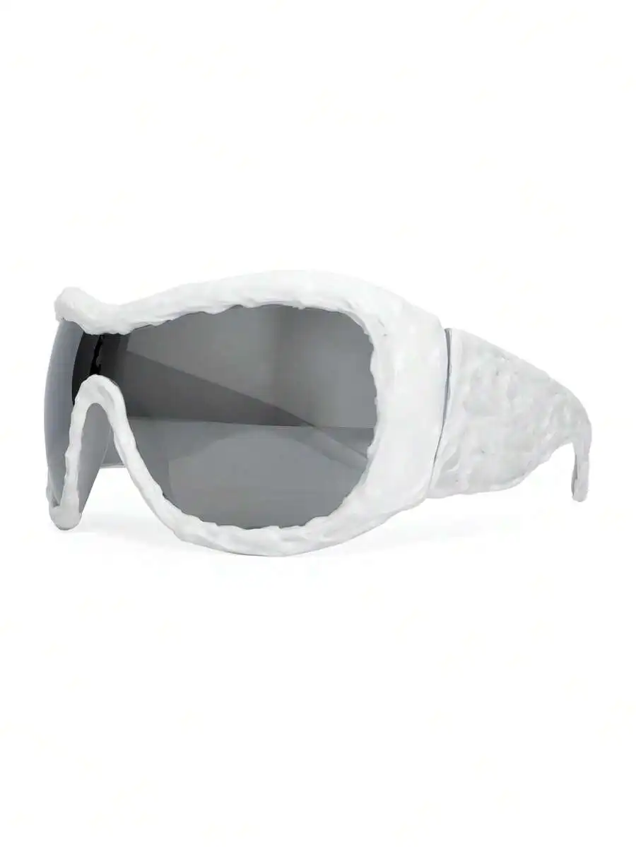 

Avant-Garde Handmade Resin Fashion Glasses With Mercury Mirror Lenses