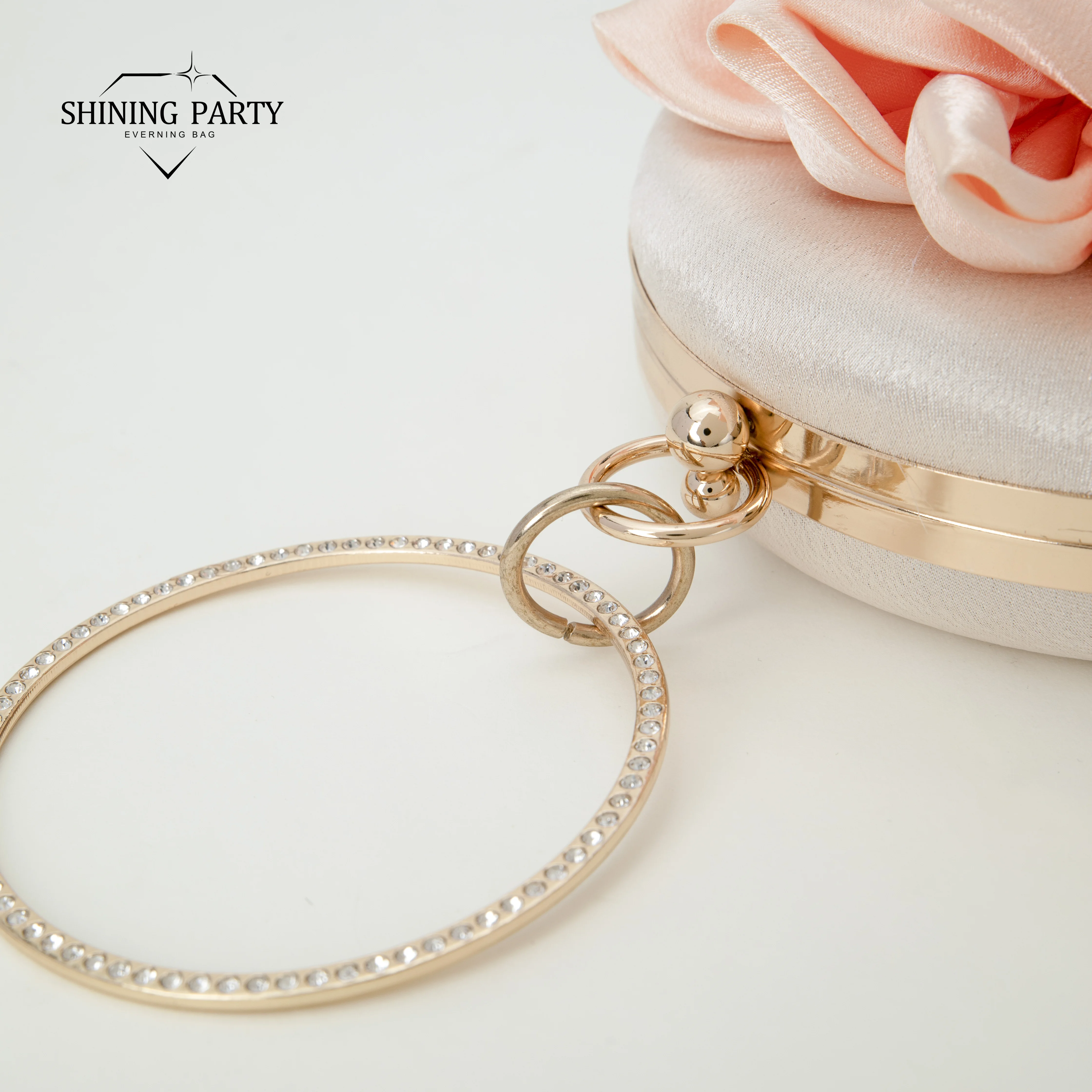 2024 New Style Shiny Diamond Women Wrist Bag Lotus Flower Silk Luxury Designer Handbag Party Banquet Dress Metal Ring Clutch Bag