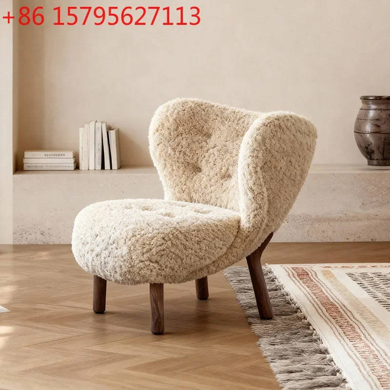 

French plush sofa leisure chair home audio and video room solid wood sofa chair