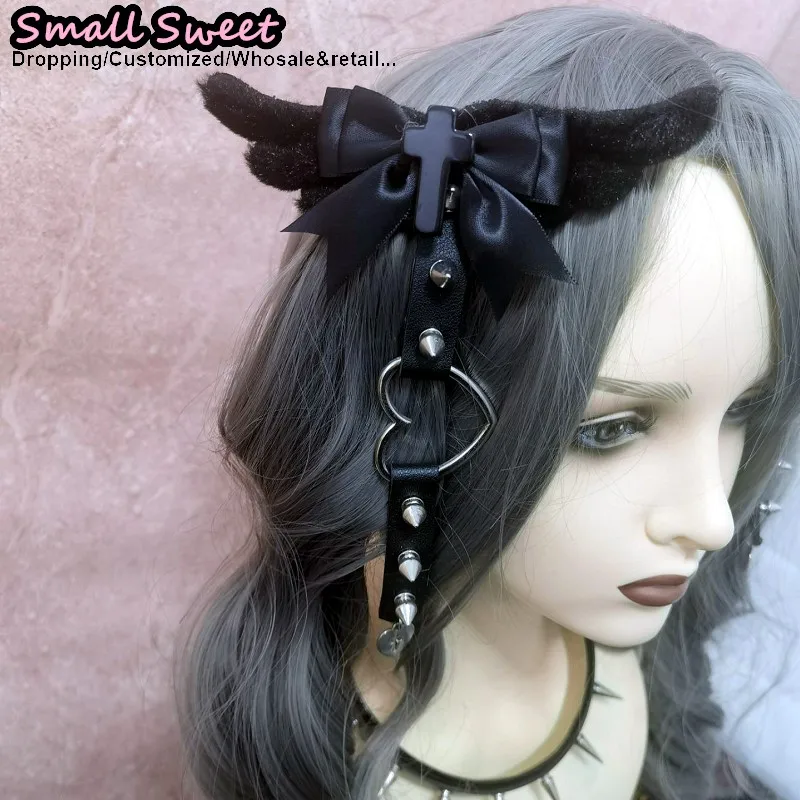 Women Y2K Girl Harajuku Gothic Lolita Hair Clips Punk Hairpins Cross Wing Rivet Spike Hairpin Goth Hair Accessories Edge clamp