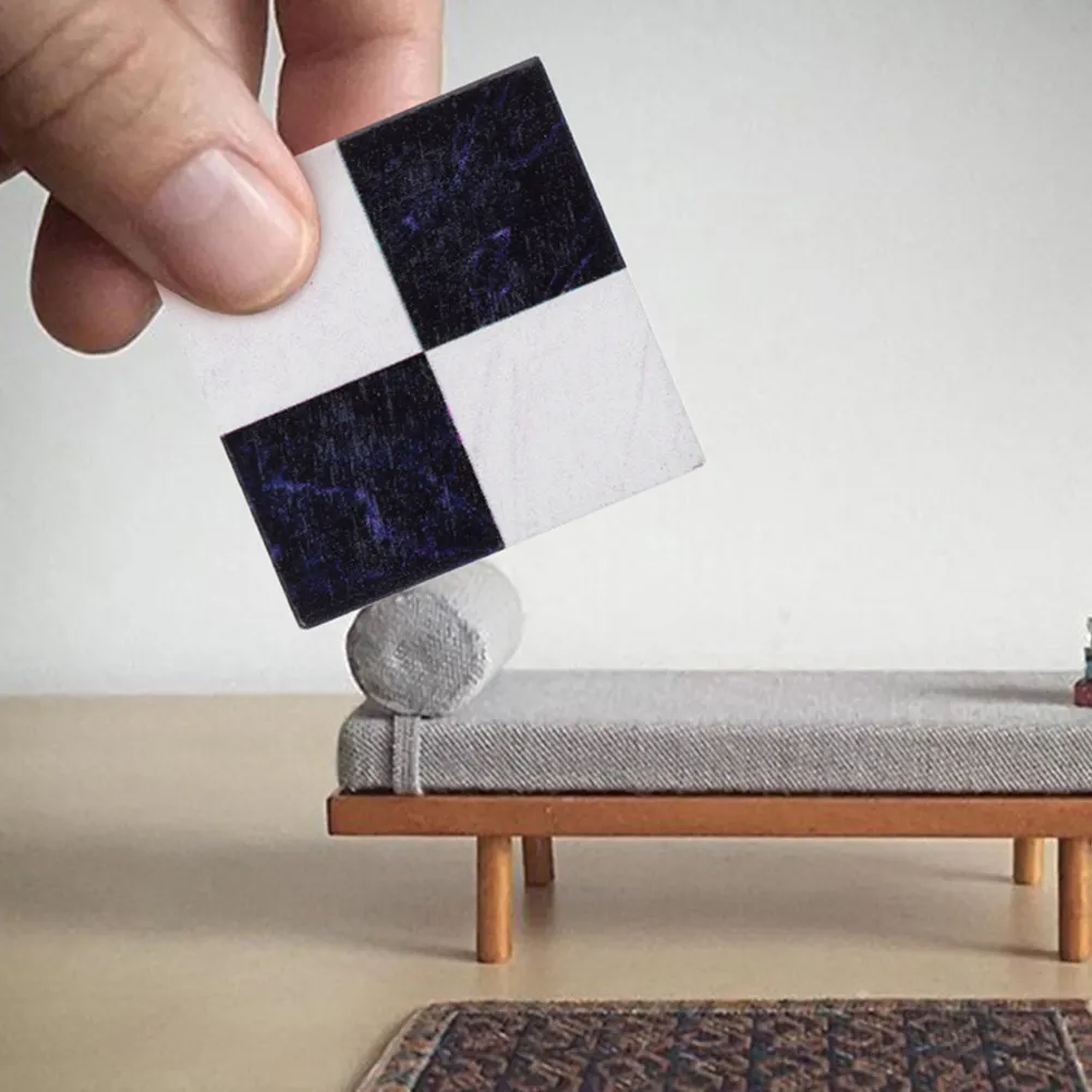 

36Pcs Realistic Wooden Floorboard Tiles for Miniature House Interiors DIY Room Setup Decorative Flooring Kit Dollhouse