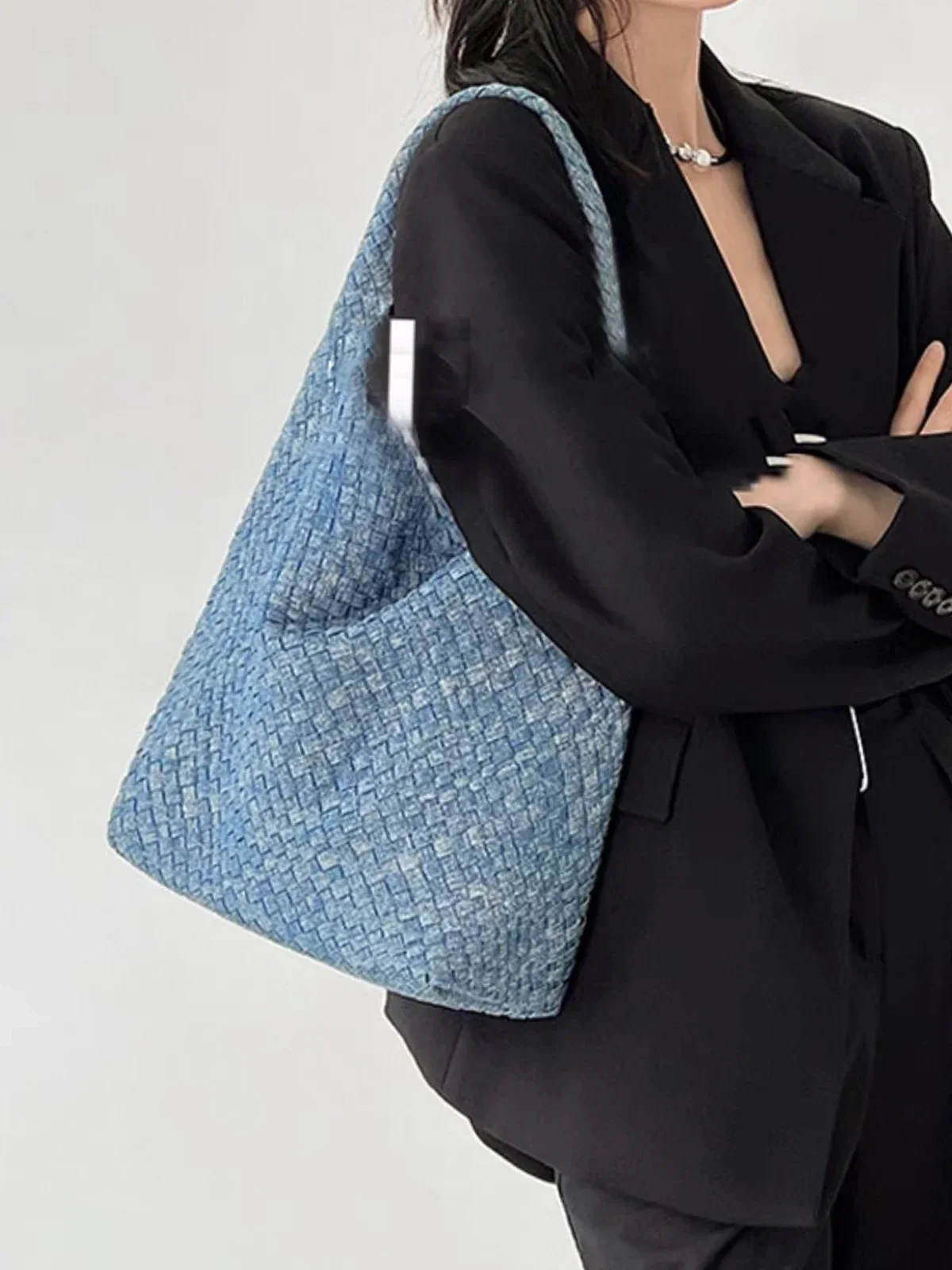 

Hand-woven bucket vintage tote diagonal span bag