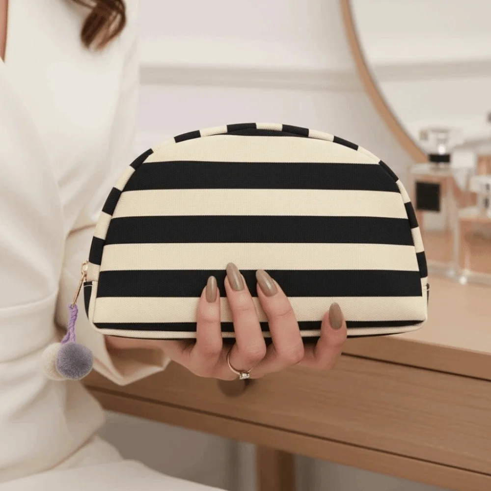 Durable Striped Cosmetic Bag Contrast Color Lightweight and Portable Shell Shape Pouch Washable Fabric Compact Size