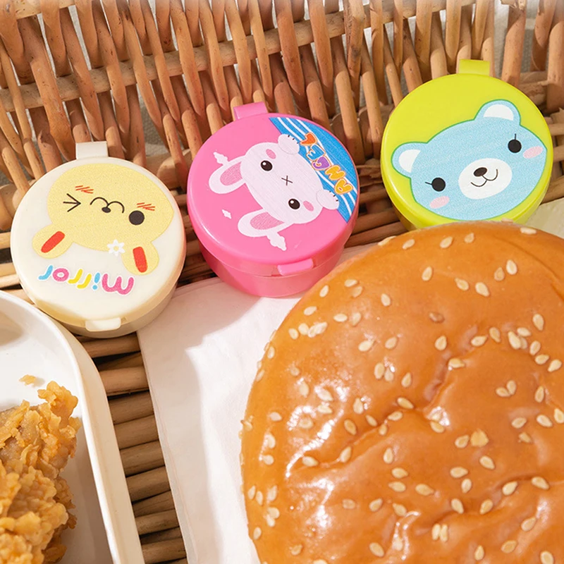 3/4pcs Mini Condiment Squeeze Bottle Salad Dressing Ketchup Squeeze Jar Container Plastic Portable Lunch Box Sauce Spray Bottle