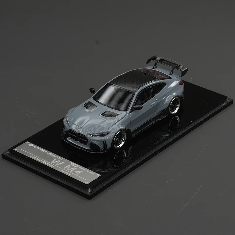 2025 nuevo G82 M4 1:64 competición plateado púrpura carbono patrón capó del motor Diecast Diorama colección de modelos de coche