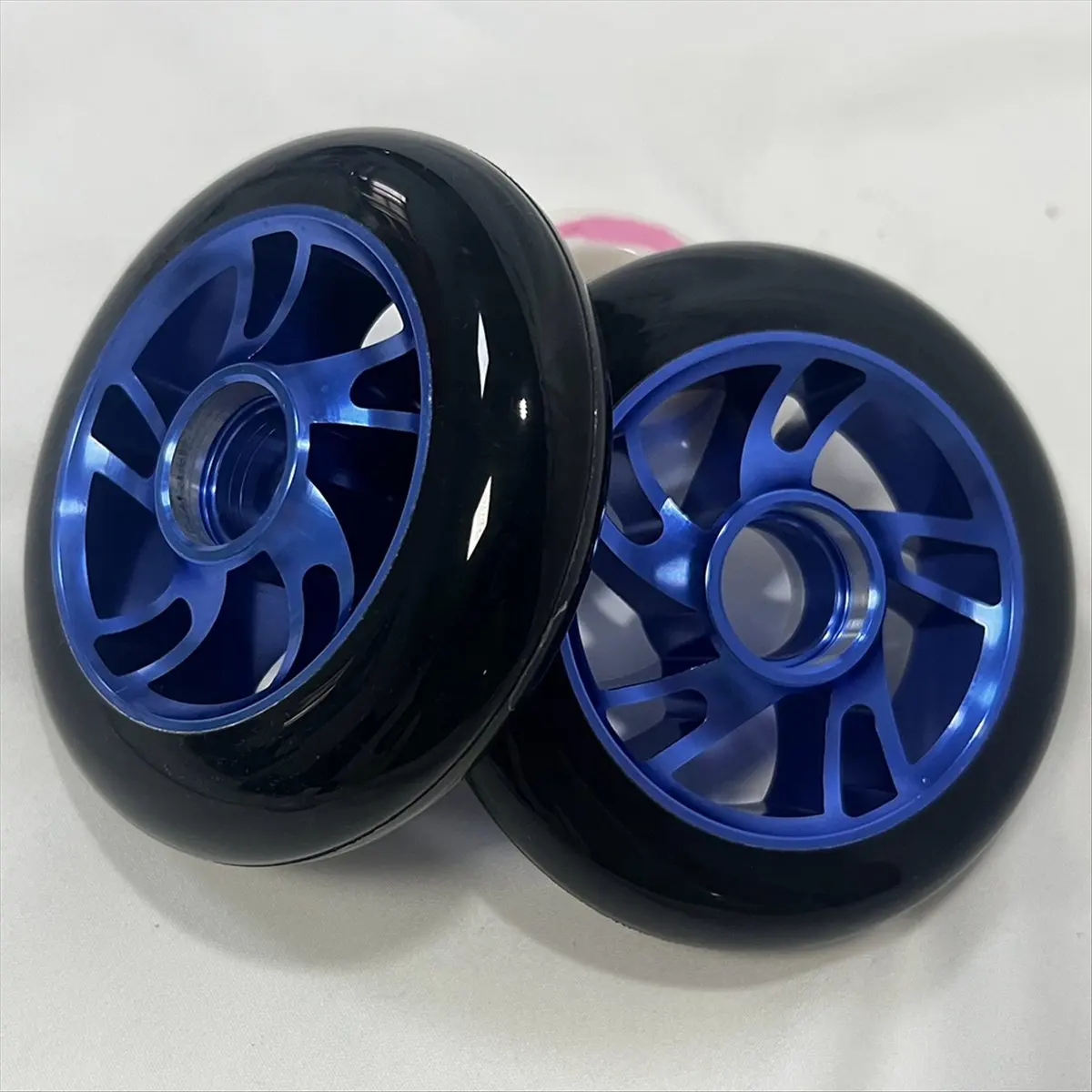 ABYB 100mm Aluminum Hub Stunt Scooter Wheels Set with High Elasticity Polyurethane Tire 2pcs for Enhanced Performance