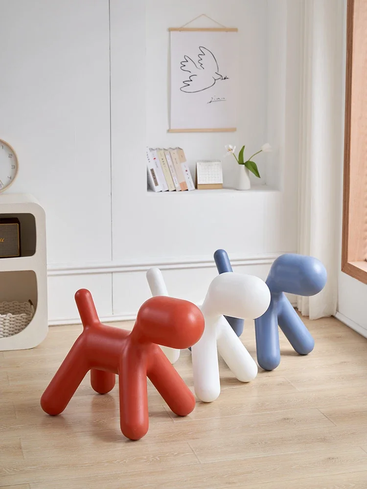 

Cartoon plastic puppy chair