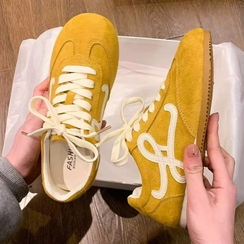 Ladies Vintage Embroidery Suede Trainers Lace‑Up Flat Retro Sneakers Light‑Weight Daily Walking Street Casual Shoes For Women
