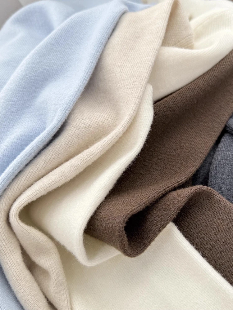 الصلبة ضئيلة البلوز الخريف الشتاء 2025 الياقة المدورة سترة المرأة الدافئة لاعبا غير رسمية الكورية موضة تريكو قاعدة طبقة القمم