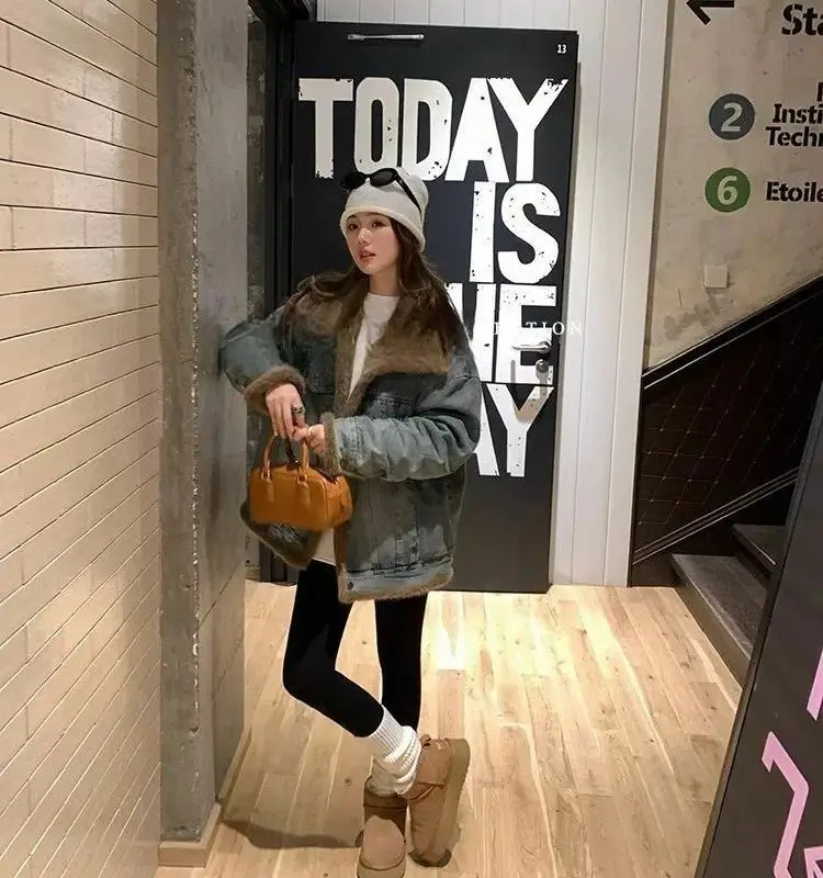 Manteau en jean avec fourrure et capuche en peluche pour femme, Softshell réglable, Patchwork, boîte de nuit, vacances, moelleux, matelassé, col montant, Chic, hiver