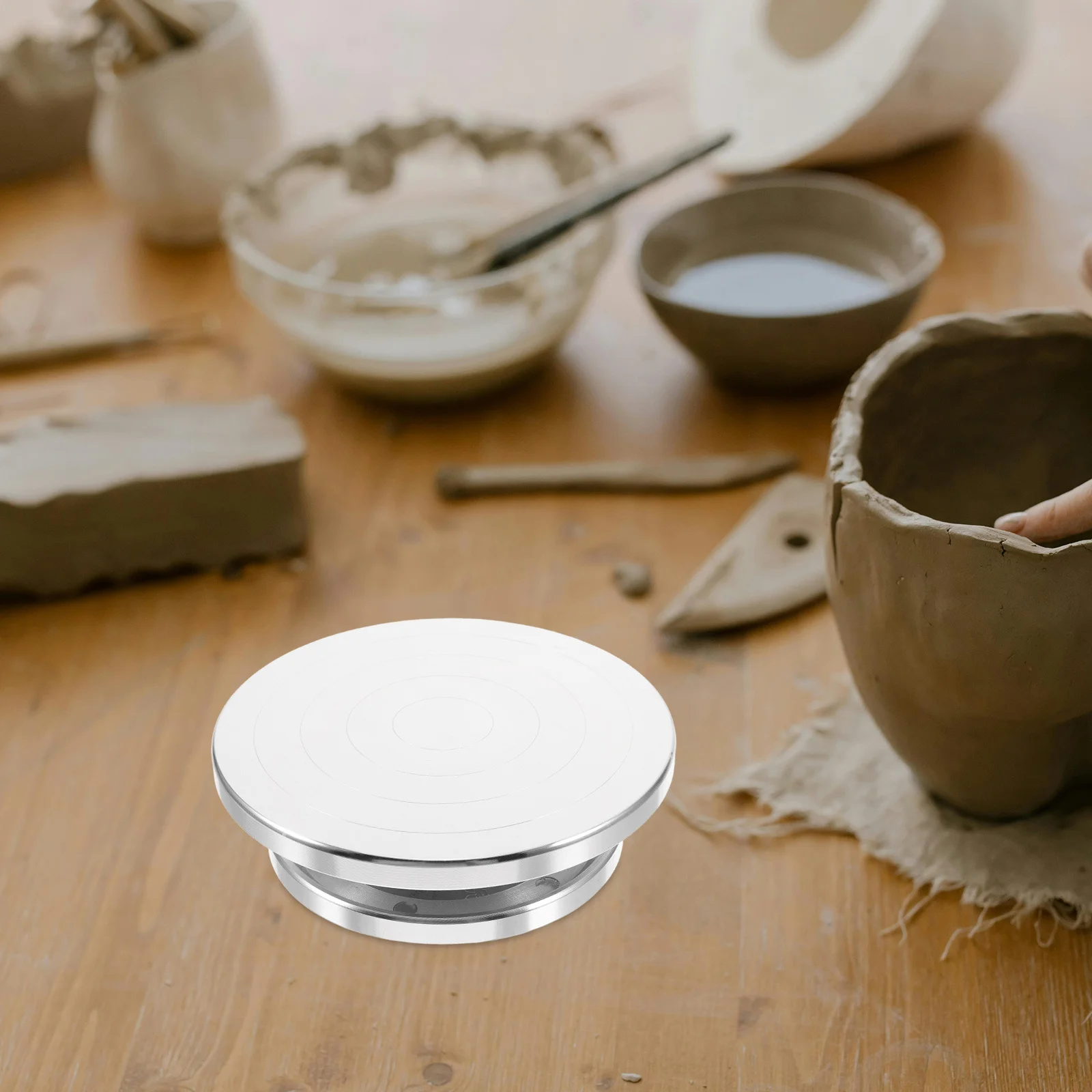 

Professional Grade Aluminum Alloy Turntable Base 360 Degree Swivel for Clay Sculpting Pottery Making and Cake Decorating Supply