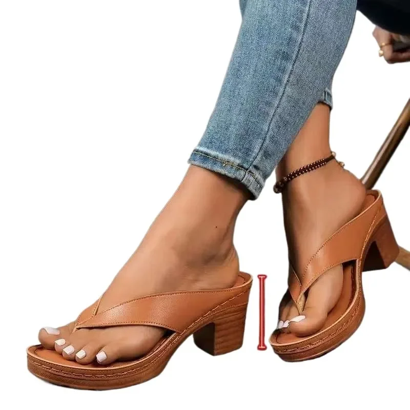 2025 Summer New Women’s Flip Flops Slippers Outdoor Round Toe Chunky Heels Sewing Sandals for Plus Size Hot Sale Daily Slippers