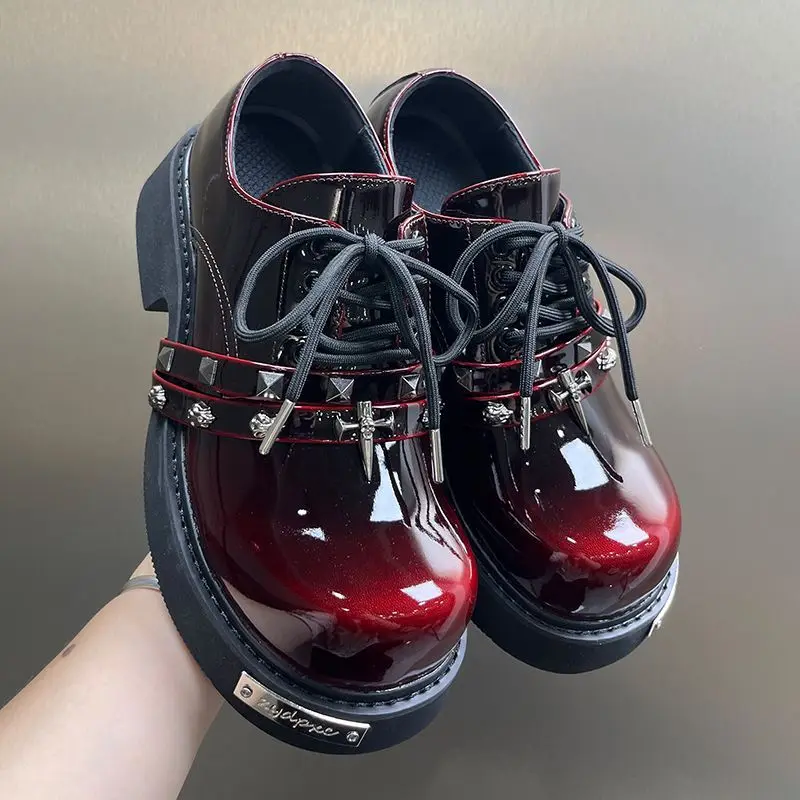 

Luxury Man Shoes Designer Derby Shoes Punk Style Big Head Glossy Casual Leather Shoes Platform Rivet Men's Sneaker Hairstylist