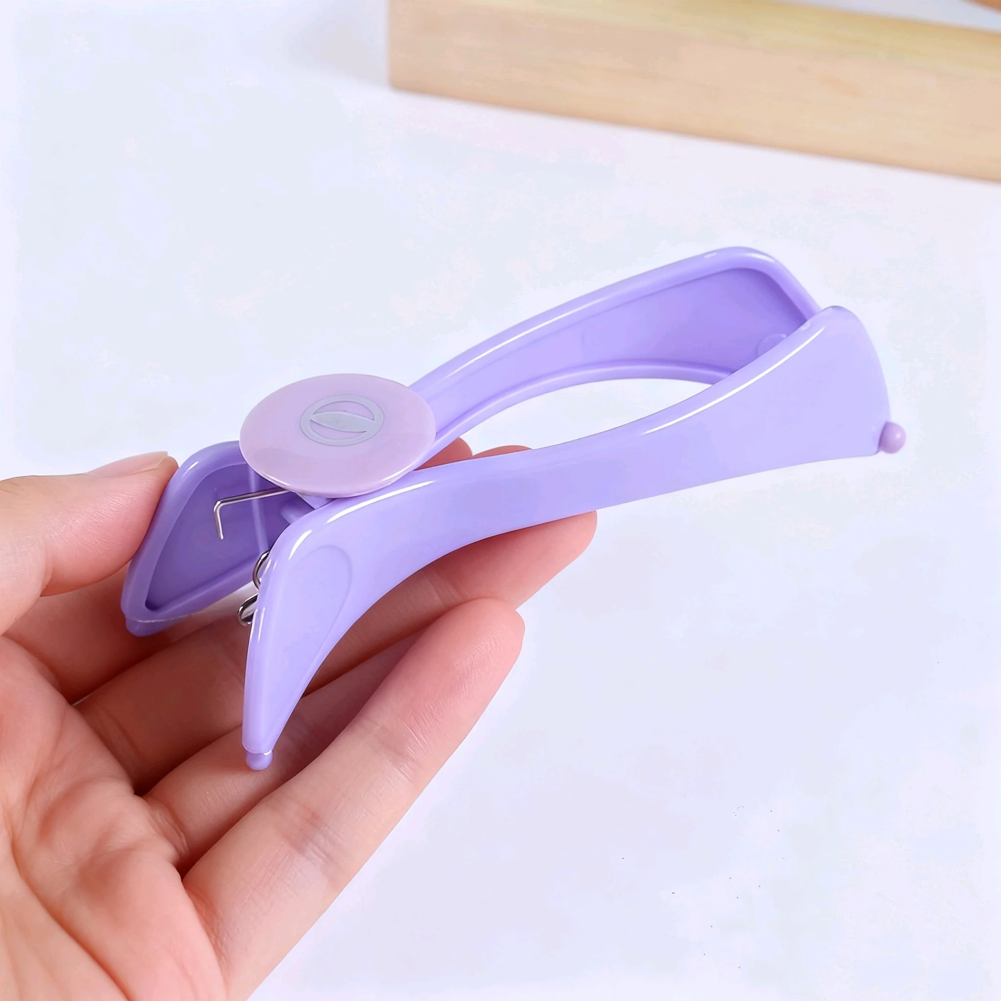 

138--Plastic Cotton Thread Hair Remover – Facial Manual Epilator, Face Hair Removal Tool