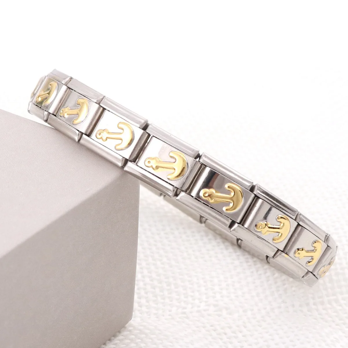 Fashion and personalized bracelets, cross-border hot selling bracelets, electroplating module jewelry wholesale