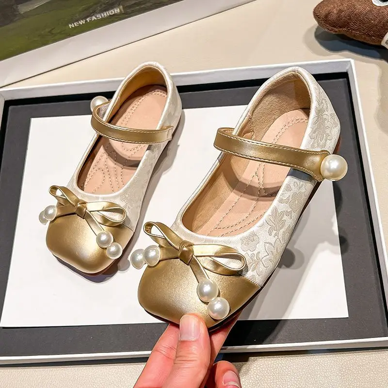 Girls Princess Style Leather Flats Soft Sole Bow Shoes for Kids Spring Autumn Comfortable School Performance Wear Footwear