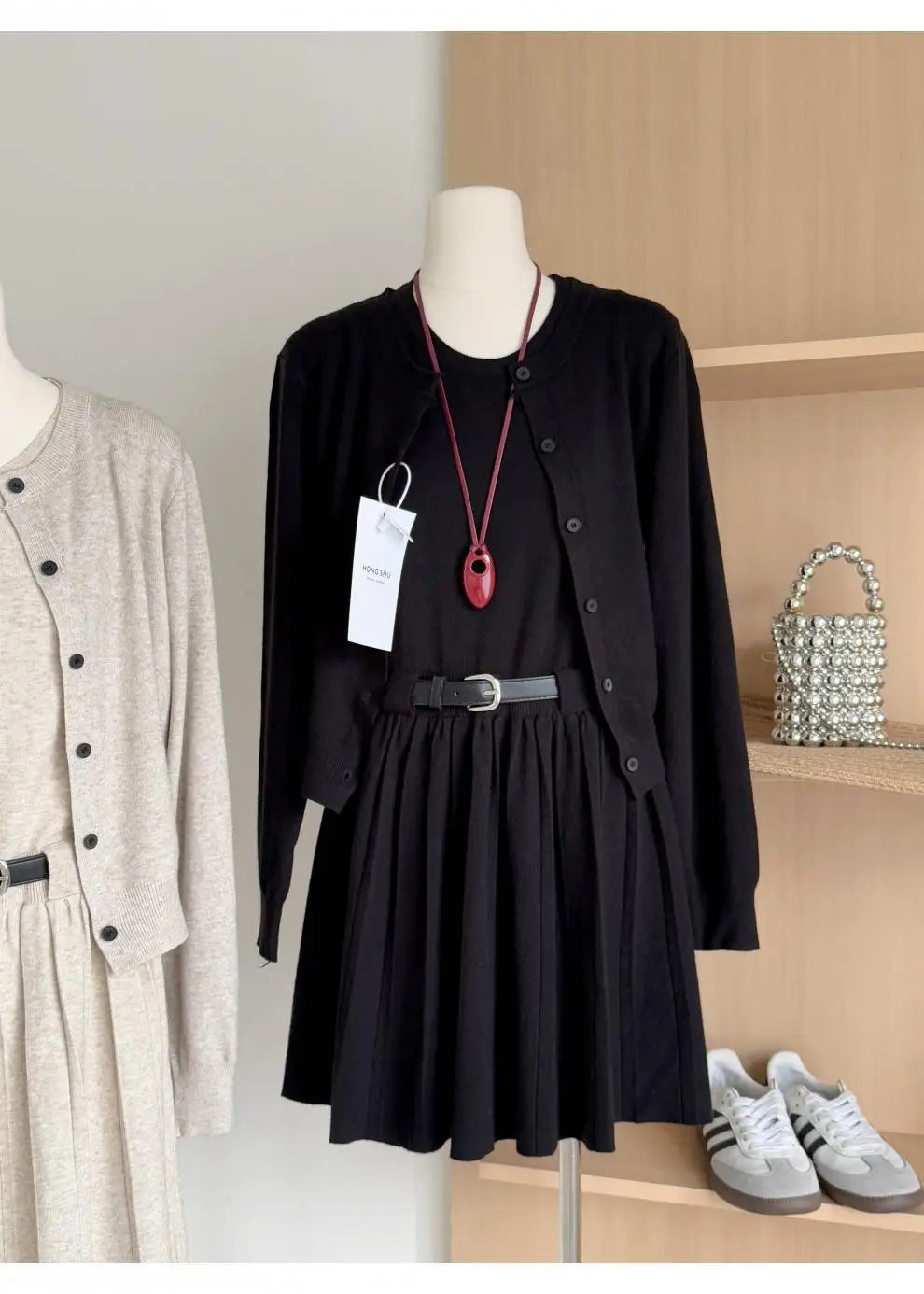 

Elegant Knitted Dresses Two Piece Set Women Solid Color Sleeveless Pleated Dress Belt Long Sleeve Cardigan 2 Piece Sets Female