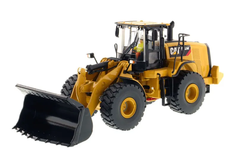 

NEW DM 1/50 CAT 972M Wheel Loader - High Line Series 85927 By Diecast Masters For Collection Gift