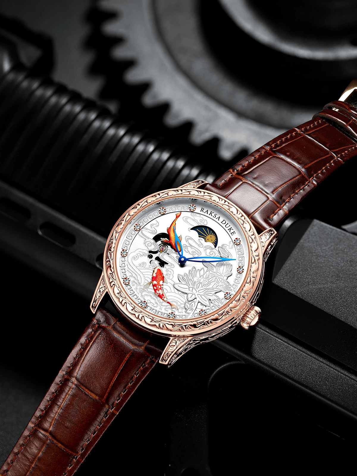 Automatyczny zegarek mechaniczny dla mężczyzn Luksusowy zegarek na rękę 3D Fish Fashion Wodoodporny zegarek z fazą księżyca