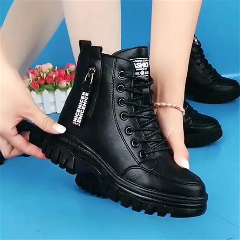 Winter Warm Women Shoes 2023 Fashion Black Casual Shoes Plus Velvet All-Match Sneakers Thick-Soled Cotton Fats Zapatillas Mujer