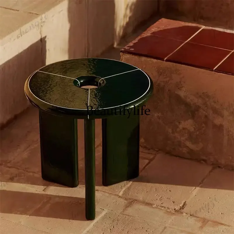 z183 Nordic modern simple round coffee table green fiberglass legs design sense niche exquisite designer side table