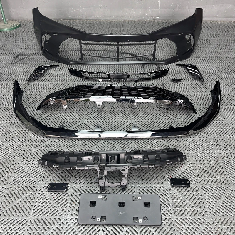 

Подходит для Toyota Camry 9-го поколения, улучшенная спортивная версия бампера со встроенными фарами и передней частью.