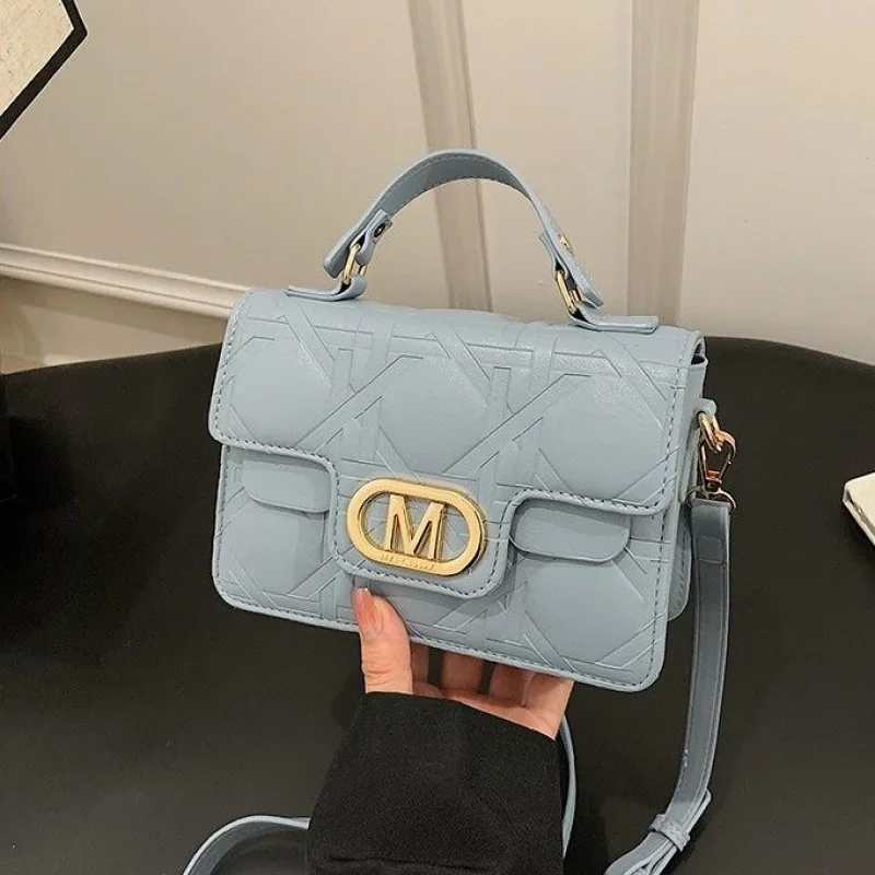 

Luxury Women s Shoulder Bag Made Of Premium Leather Featuring Casual Simple Vintage And Trendy Commuter Look​