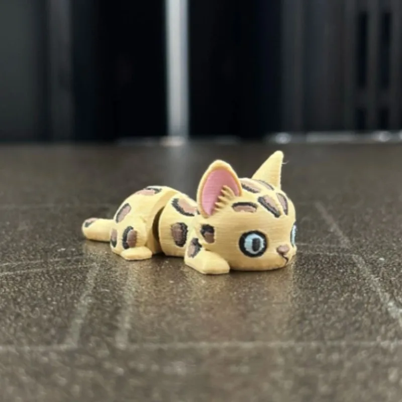3D Printed Articulated Bengal Cat Toy, New Pattern Cute Movable Desk Decor, Viral Gift for Kids Students Collectible