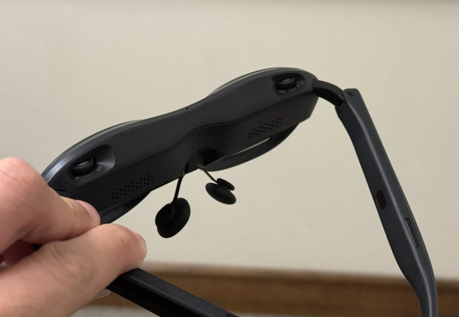 100% Original Rokid Max 2 AR Glasses with Optional Rokid Station 2 for Rokid AR Lite / Optional Rokid Station for Rokid AR Joy 2