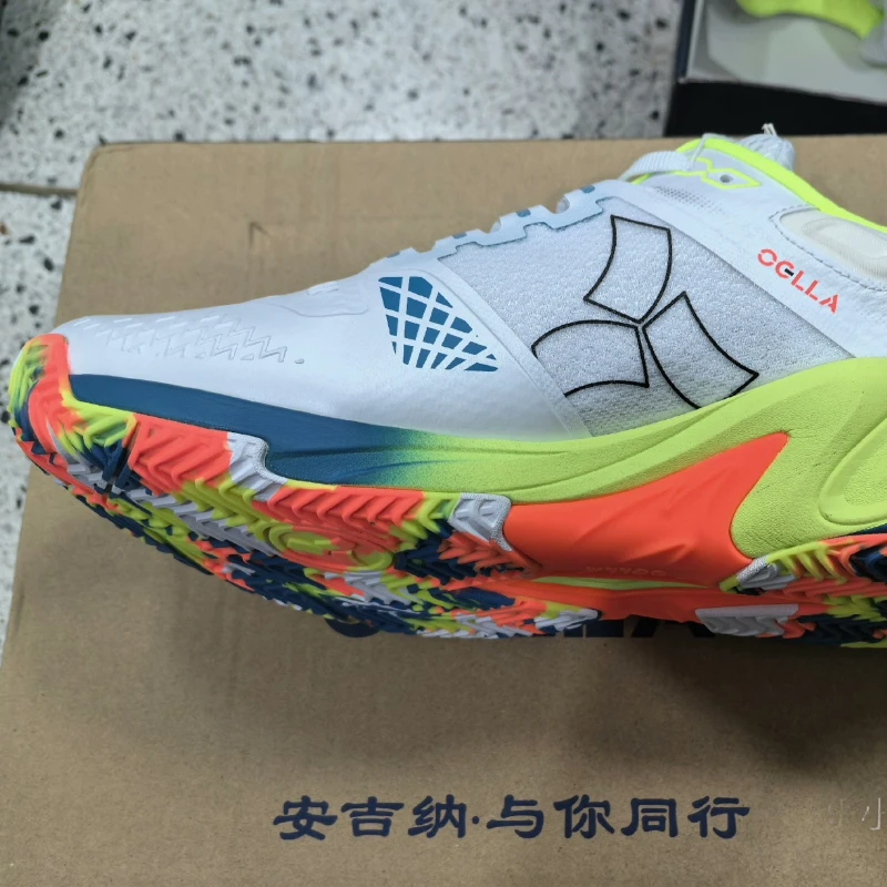 

Classic Brand Tennis Shoes Men Women Good Quality Indoor Court Shoes Unisex Breathable Badminton Shoe Couples Size 35-45