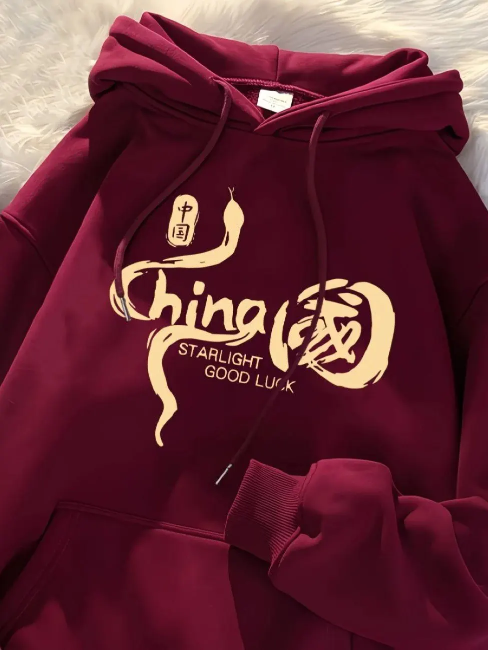 

Худи оверсайз из хлопка с серебристым мехом и принтом, осенне-зимняя модная одежда на конец года